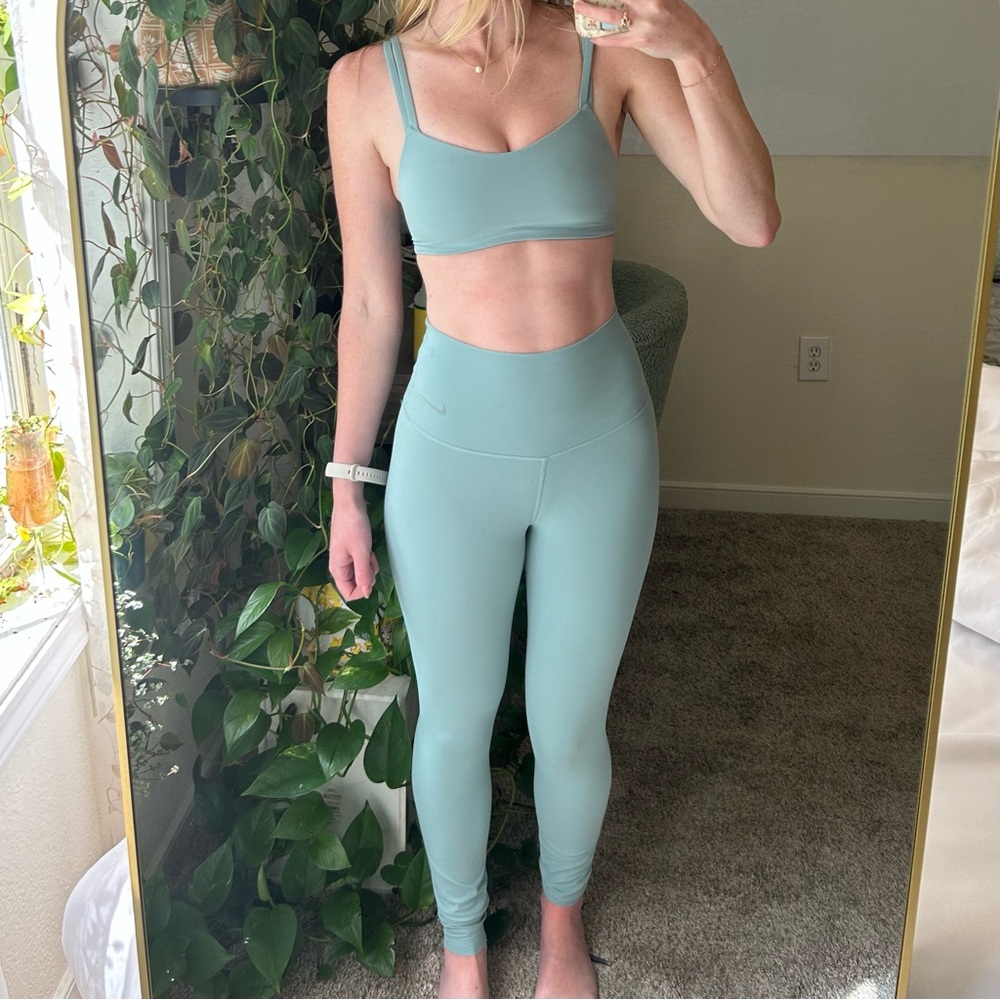 High-Waist Seamless Leggings & Sports Bra Set - Sage Green